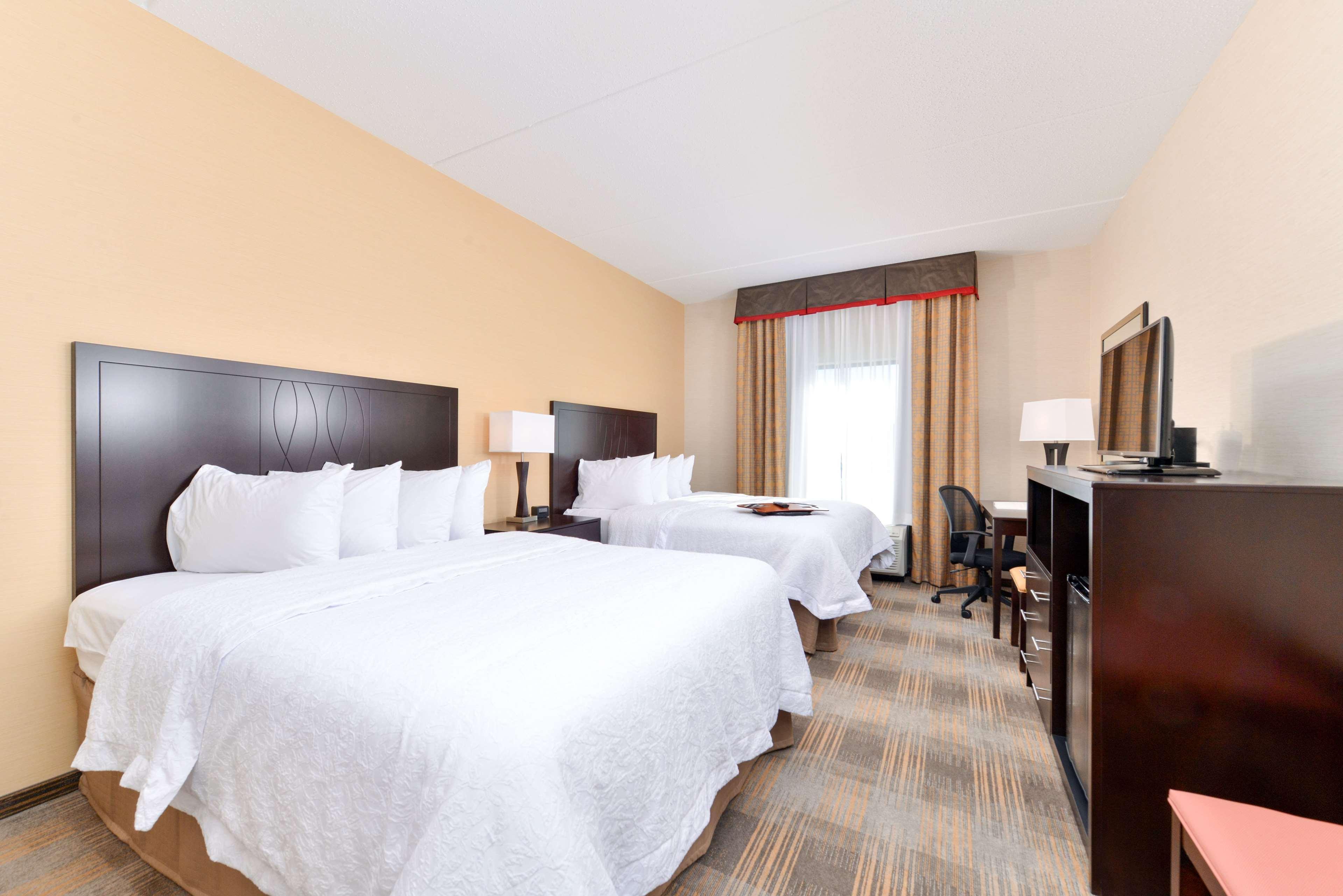 Hampton Inn & Suites California University-Pittsburgh Coal Center Extérieur photo