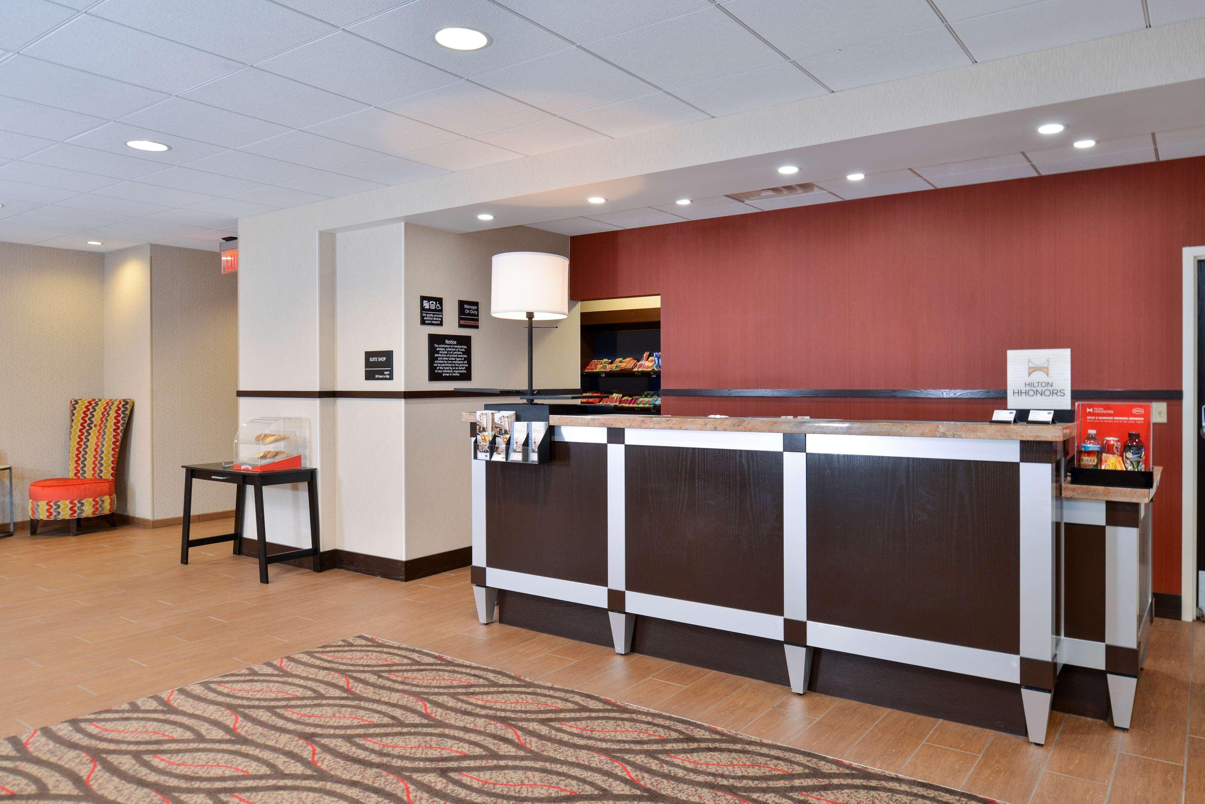Hampton Inn & Suites California University-Pittsburgh Coal Center Extérieur photo