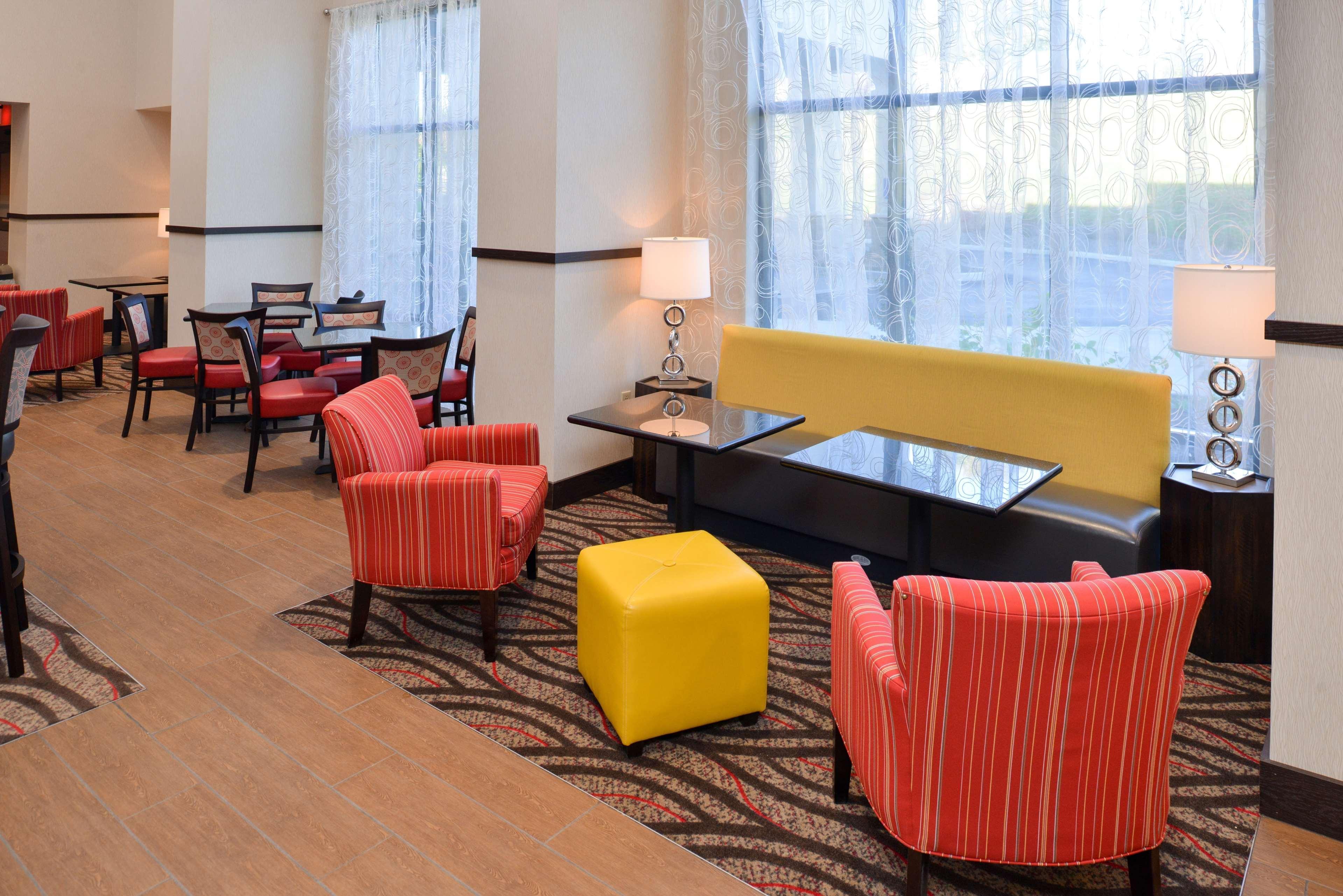 Hampton Inn & Suites California University-Pittsburgh Coal Center Extérieur photo