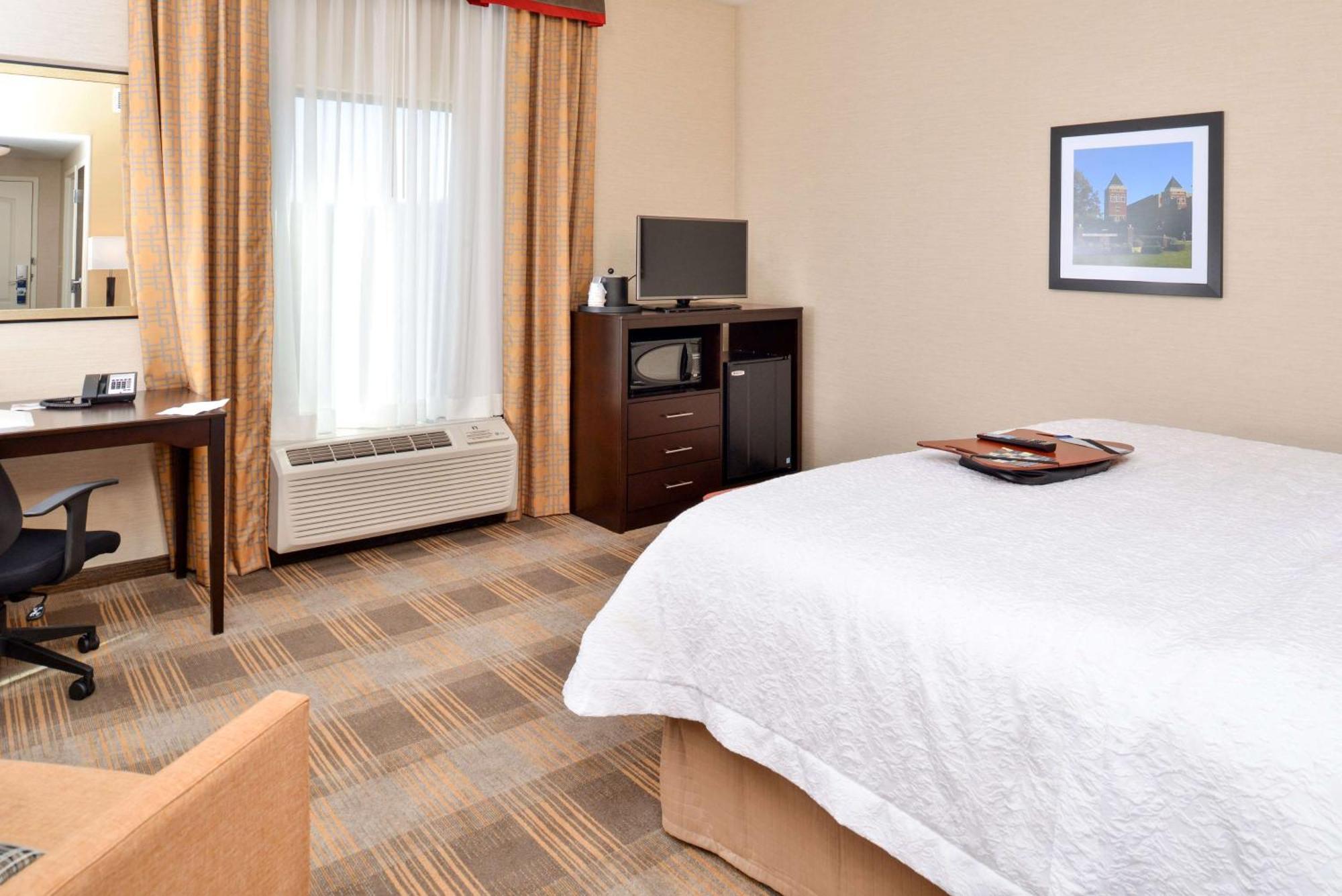 Hampton Inn & Suites California University-Pittsburgh Coal Center Extérieur photo