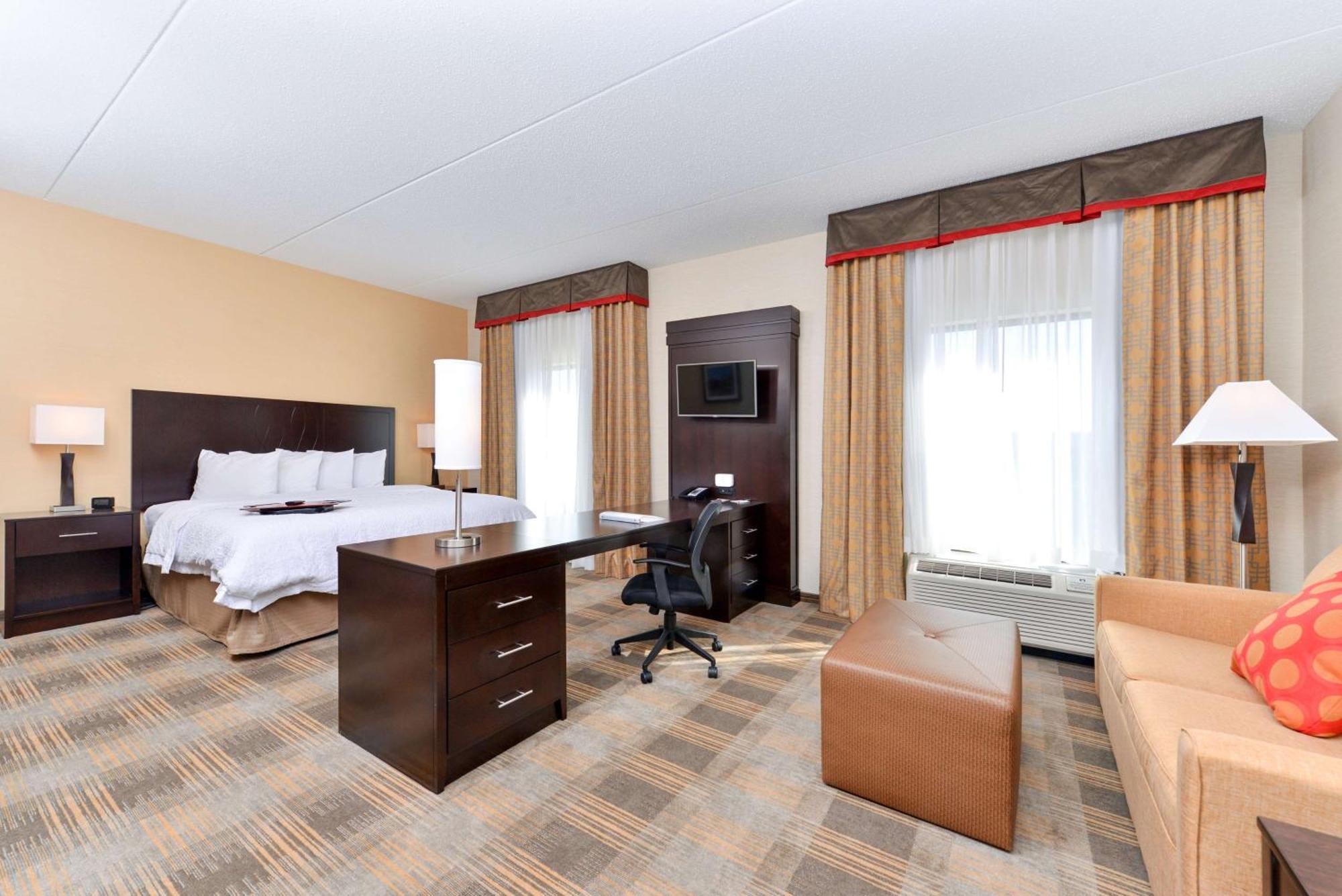 Hampton Inn & Suites California University-Pittsburgh Coal Center Extérieur photo