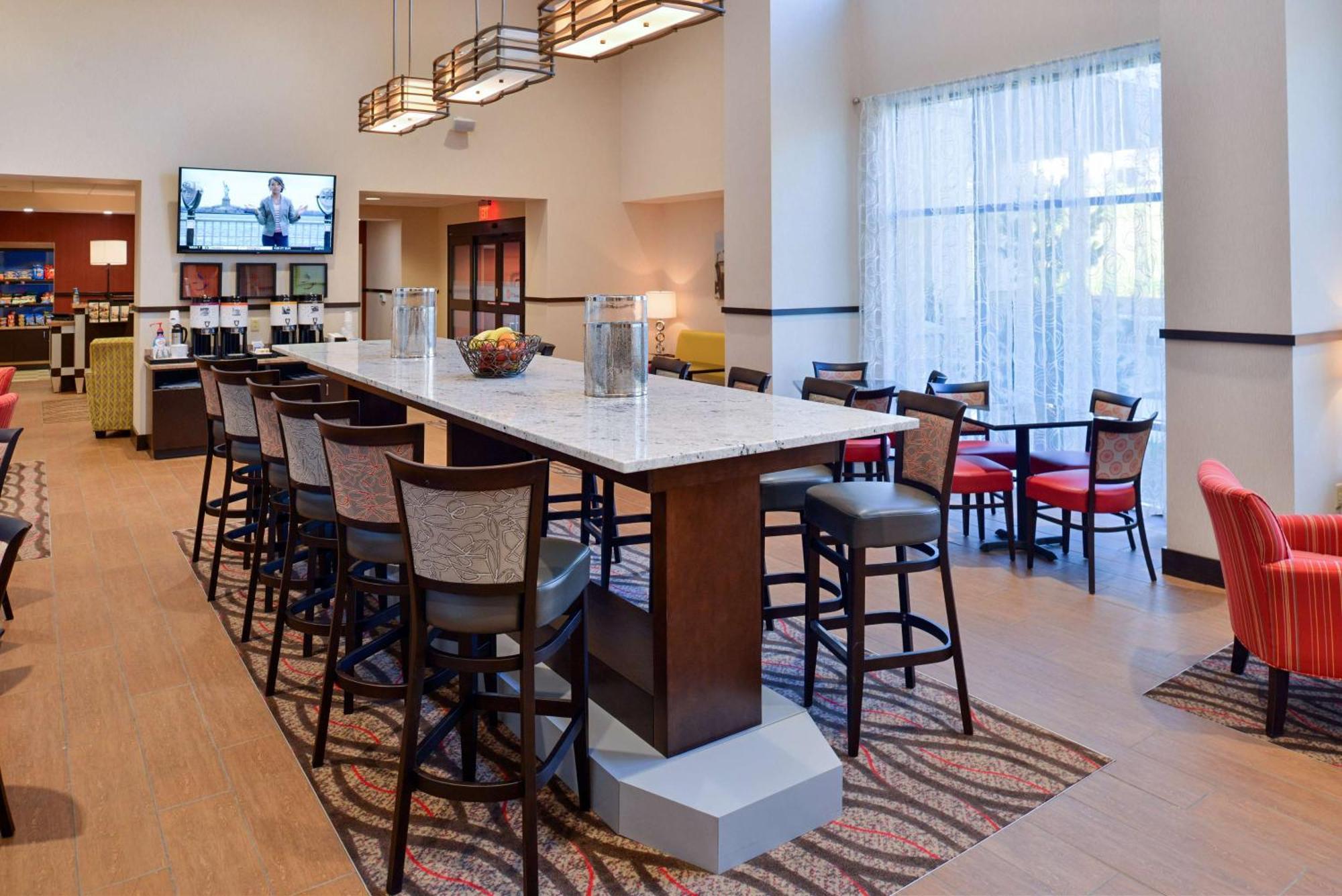 Hampton Inn & Suites California University-Pittsburgh Coal Center Extérieur photo