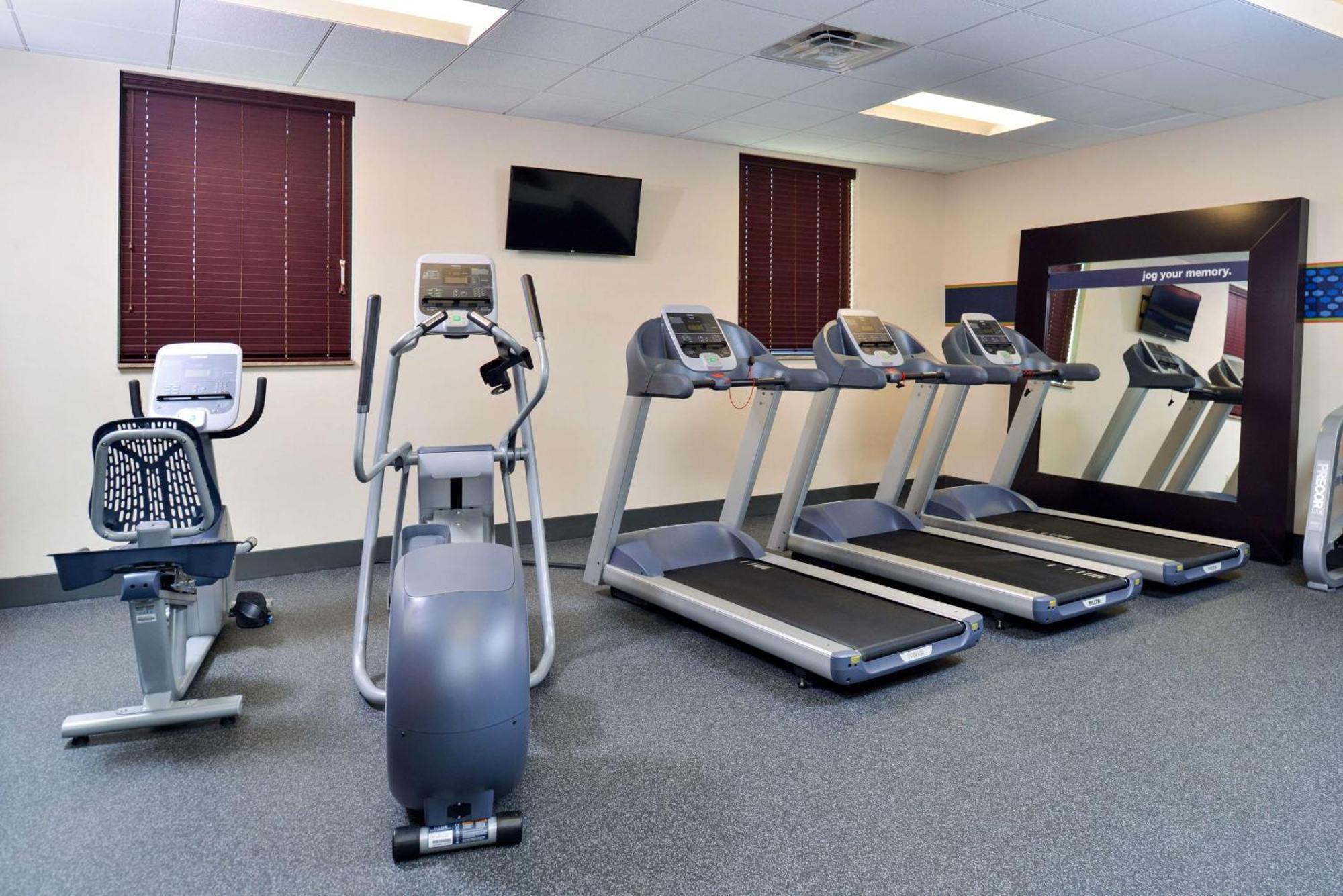 Hampton Inn & Suites California University-Pittsburgh Coal Center Extérieur photo